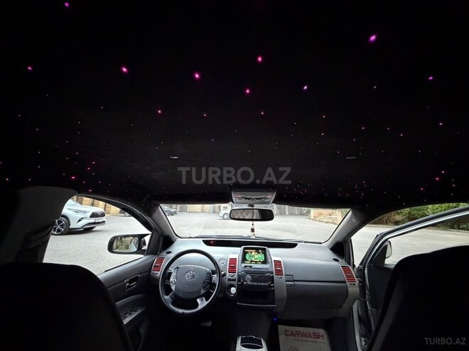 Toyota Prius-11