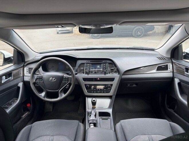 Hyundai Sonata-3