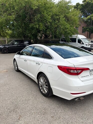 Hyundai Sonata-7