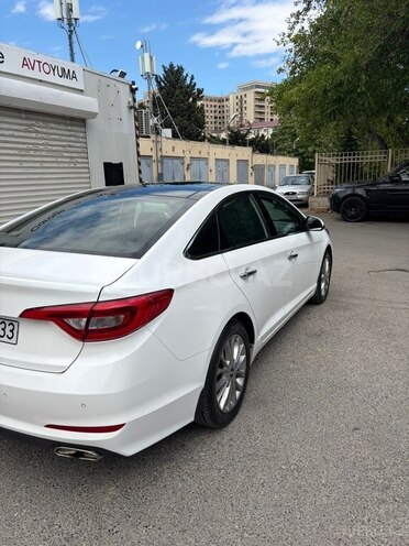 Hyundai Sonata-6