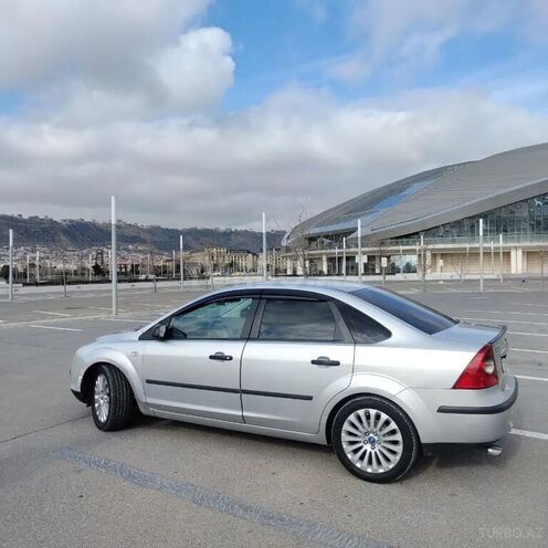Ford Focus-2