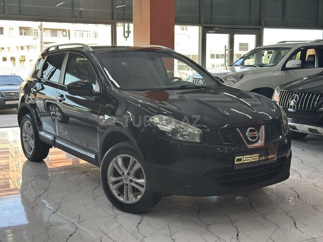 Nissan Qashqai-1