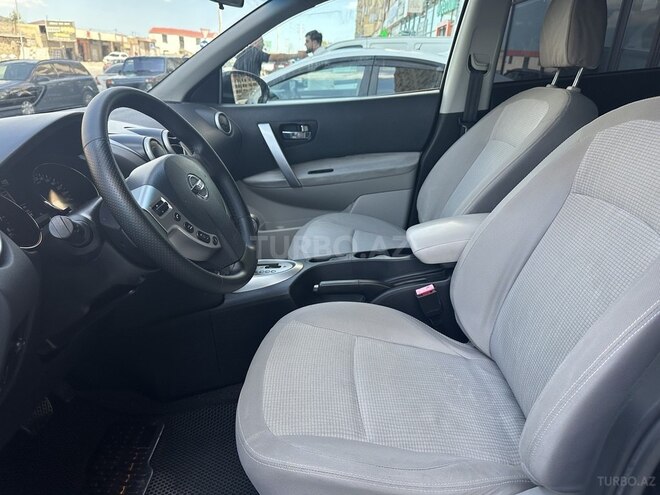 Nissan Qashqai-11