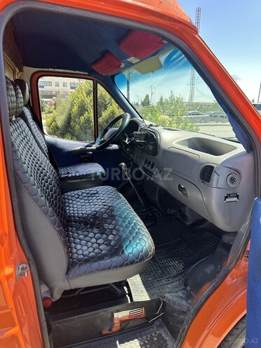 Ford Transit-5