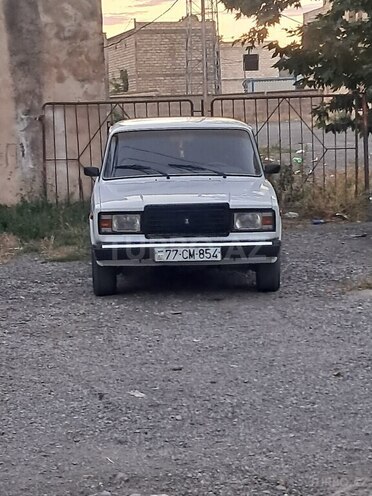 LADA (VAZ) 2107-1