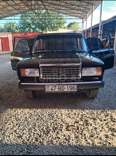LADA (VAZ) 2107-1