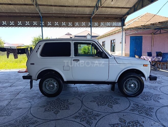 LADA (VAZ) Niva-3