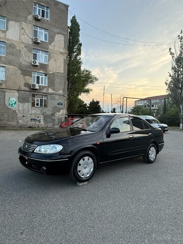 Nissan Sunny-2