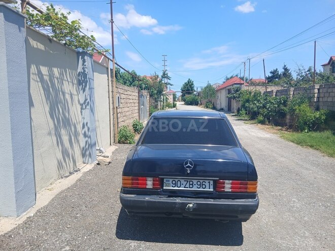 Mercedes 190-7