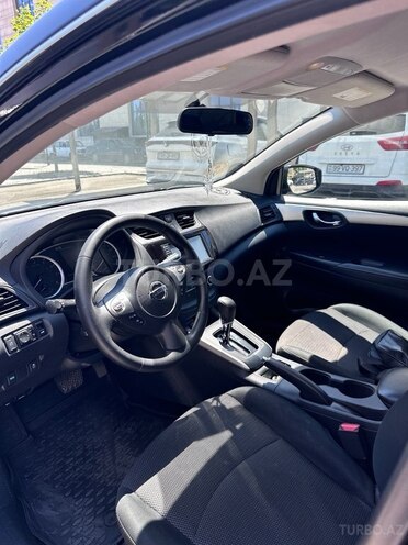 Nissan Sentra-5