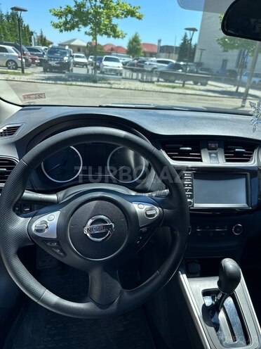 Nissan Sentra-6