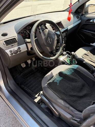 Opel Astra-13