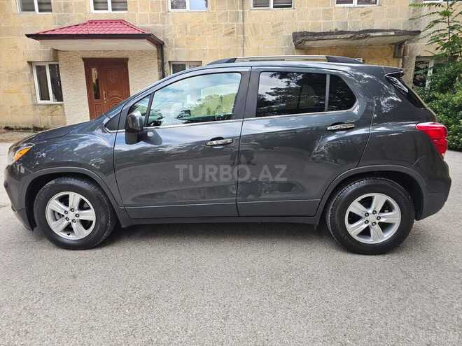 Chevrolet Trax-12