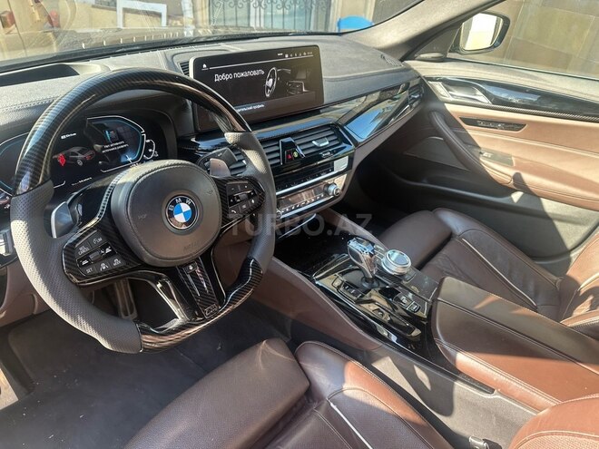 BMW 530e-2