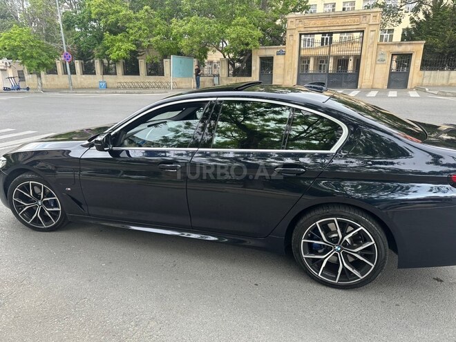 BMW 530e-10