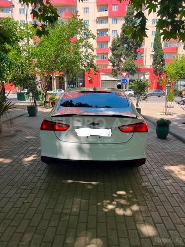 Chevrolet Malibu-6