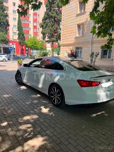 Chevrolet Malibu-9
