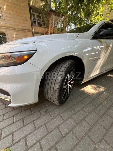 Chevrolet Malibu-13