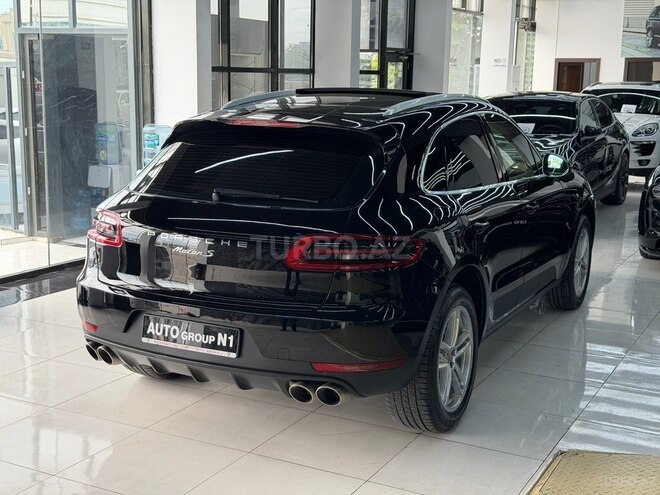 Porsche Macan S-4