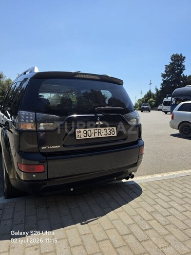 Mitsubishi Outlander-11