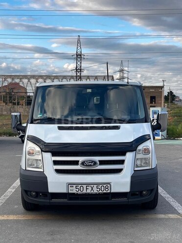 Ford Transit-1