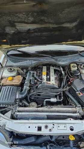 Opel Omega-5