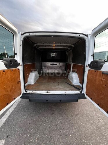 Ford Transit-16