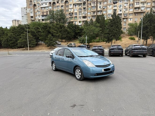 Toyota Prius-9