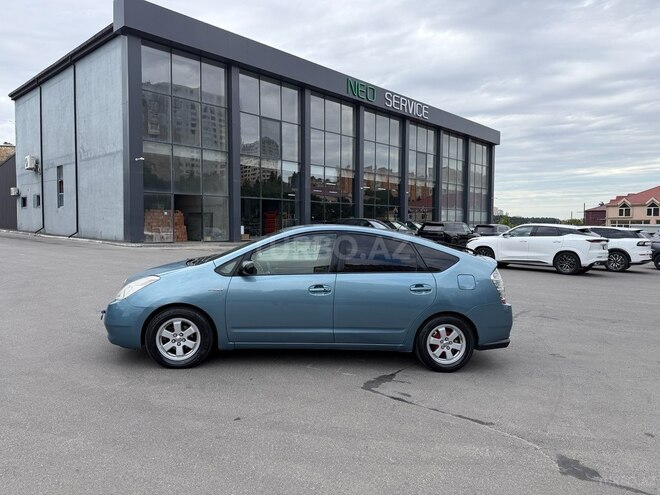 Toyota Prius-6