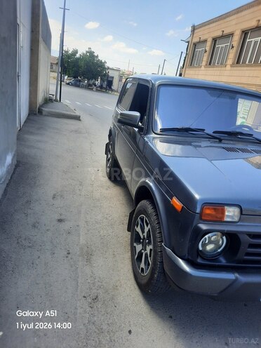 LADA (VAZ) Niva-11