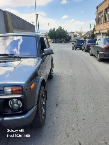 LADA (VAZ) Niva-8