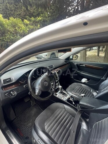 Volkswagen Passat-6