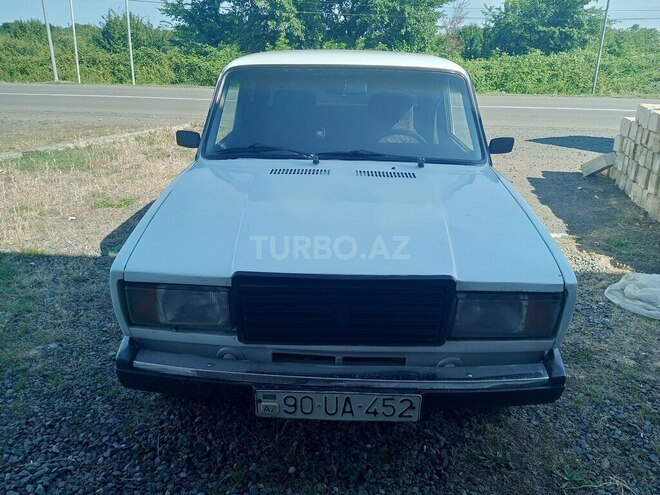 LADA (VAZ) 2107-1