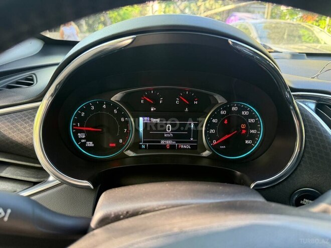 Chevrolet Malibu-8
