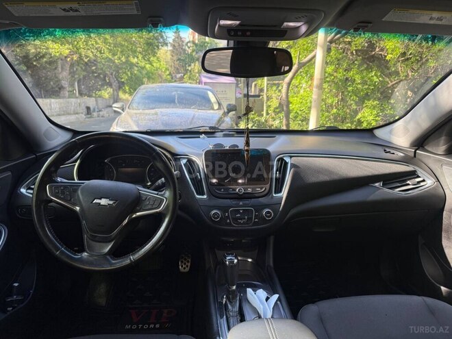 Chevrolet Malibu-9