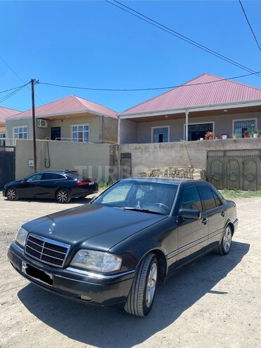 Mercedes C 180-1