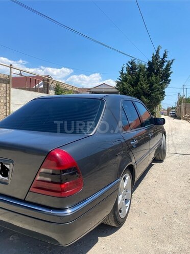 Mercedes C 180-5