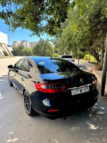 Renault Fluence-7