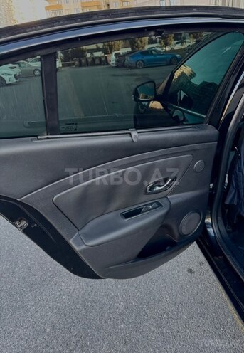 Renault Fluence-16