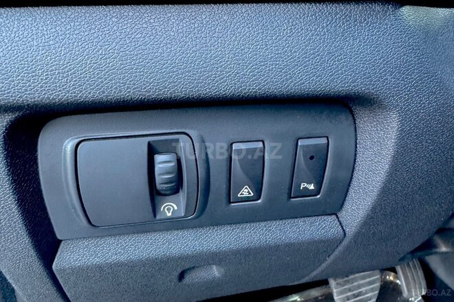 Renault Fluence-15