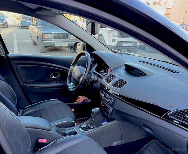 Renault Fluence-20
