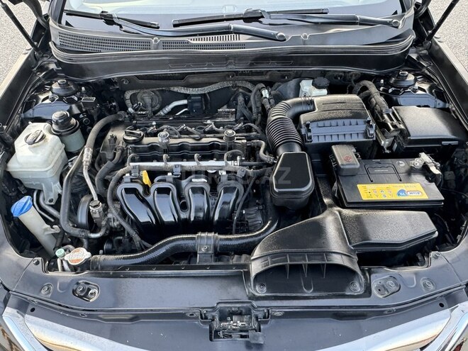 Hyundai Sonata-6