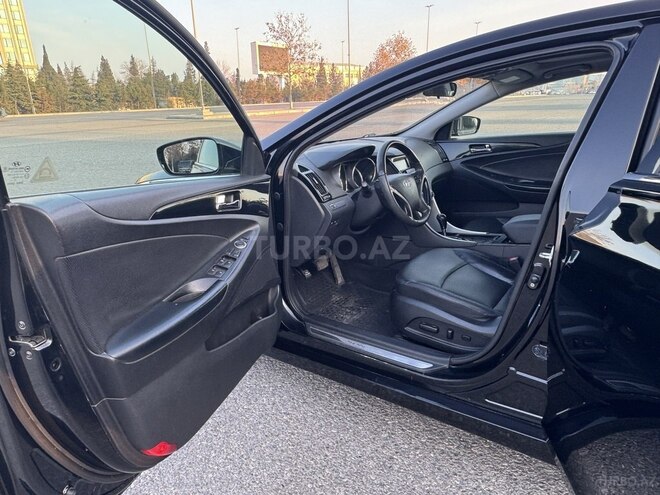 Hyundai Sonata-10