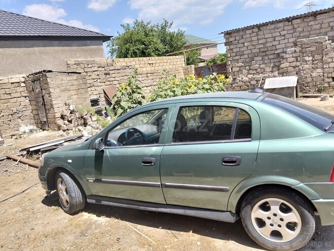Opel Astra-11