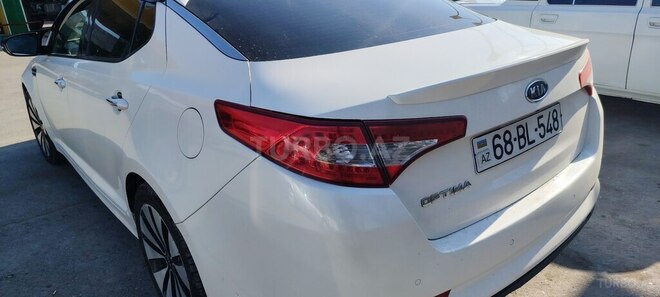 Kia Optima-5