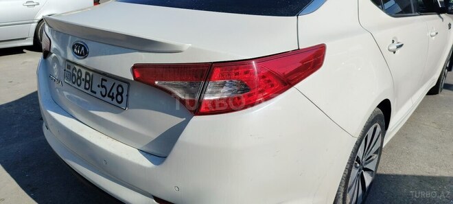 Kia Optima-4