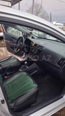 Kia Rio-4