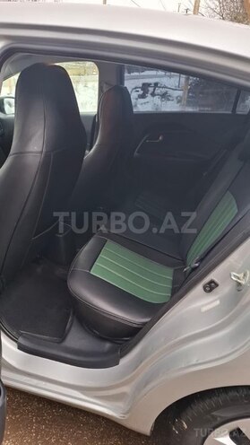 Kia Rio-2