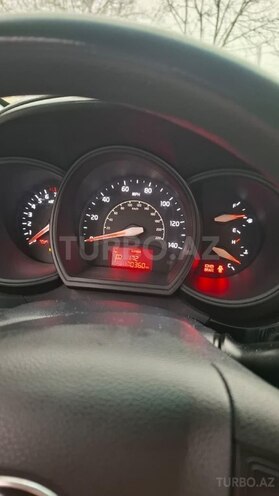 Kia Rio-12