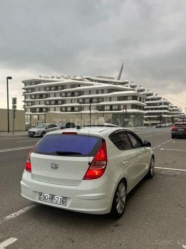 Hyundai i30-4